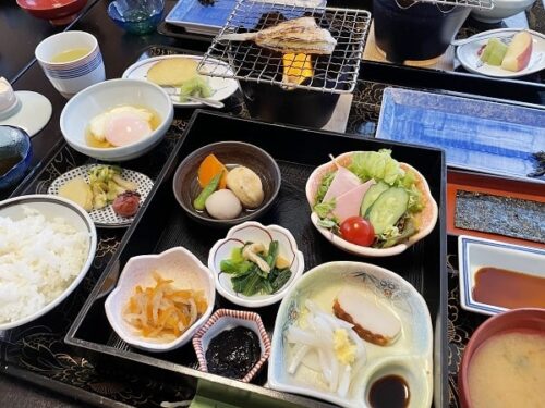 灰屋の朝食