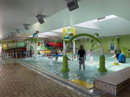 ネスタリゾート神戸の室内プール