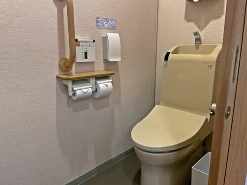 静花扇で宿泊したお部屋のトイレ
