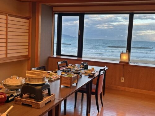 静花扇の食事所