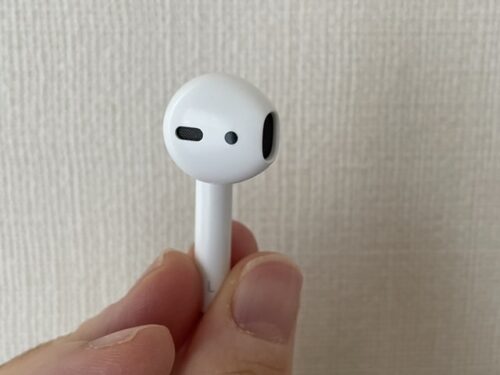 バッテリー交換が終了したAir Podsの片方